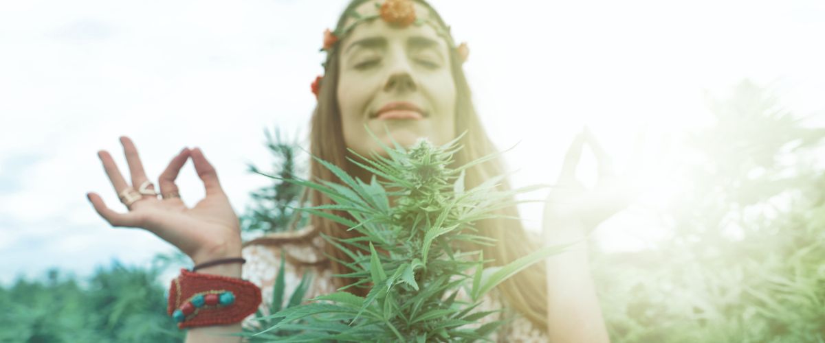 Maconha e meditação: como a cannabis pode ajudar na meditação